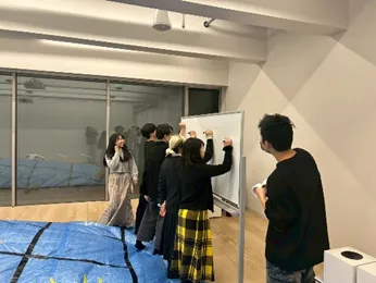 チャレンジ: お題に沿った単語、何個書ける？